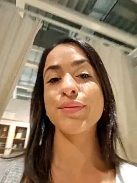 LydiaMaus96 online show from 10.17.25