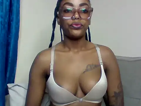 Snapshot of _crystal_princesss chatting on 06.14.26 crystal princesss online show from 06.14.26
