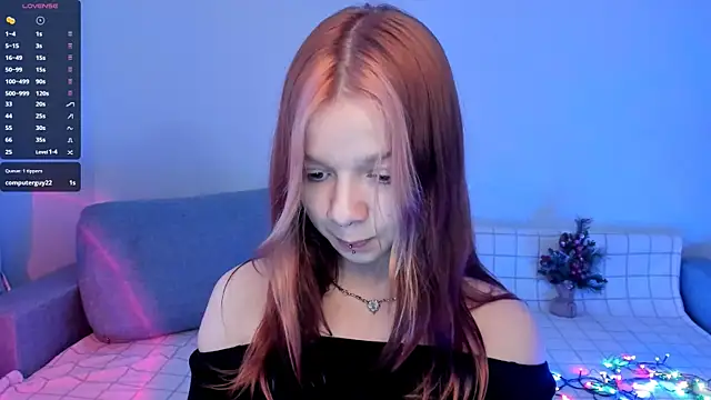 Snapshot of crystal_lilith chatting on 12.26.24 crystal lilith online show from 12.26.24