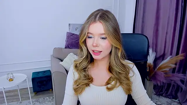 Snapshot of FollowLovee chatting on 01.24.25 FollowLovee online show from 01.24.25