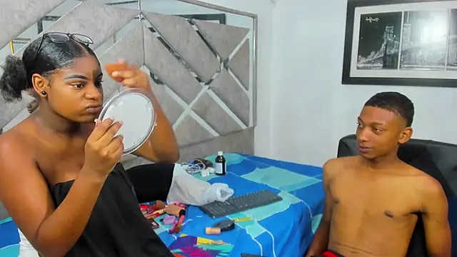 EvaxEmma online show from 04.04.26