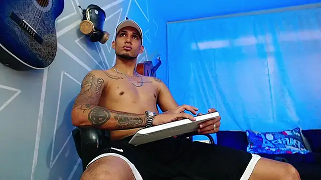 MagnusFrost online show from 02.08.25