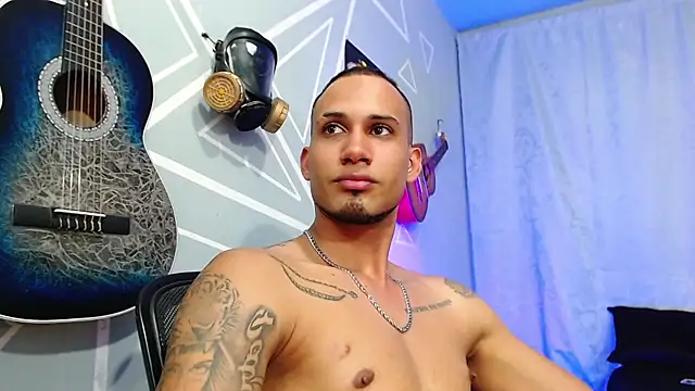 MagnusFrost online show from 02.15.25