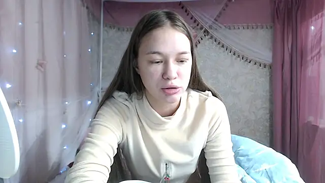 leila bambi  online show from 12.22.25