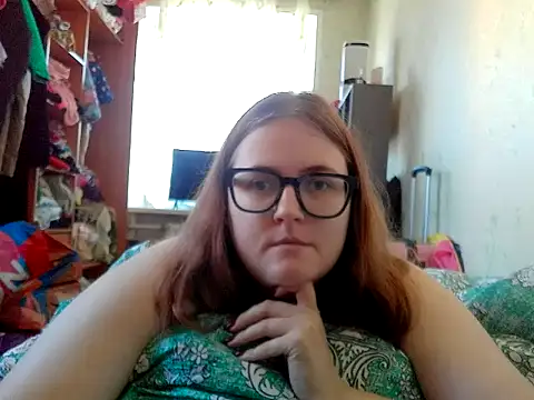 Snapshot of DesireMelissa chatting on 06.30.26 DesireMelissa online show from 06.30.26