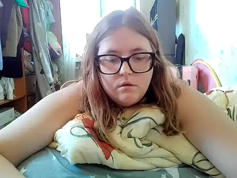 Snapshot of DesireMelissa chatting on 07.27.26 DesireMelissa online show from 07.27.26
