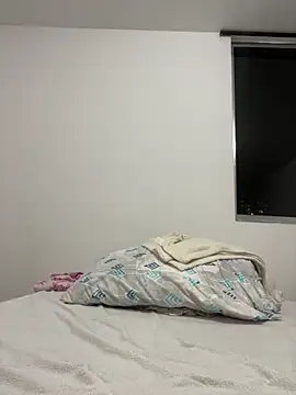 Latina vanessa online show from 02.12.26