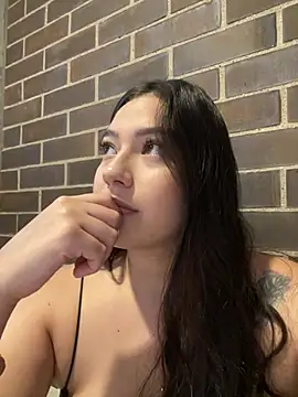 Snapshot of Latina_vanessa chatting on 03.24.26 Latina vanessa online show from 03.24.26