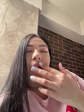 Snapshot of Latina_vanessa chatting on 03.26.26 Latina vanessa online show from 03.26.26