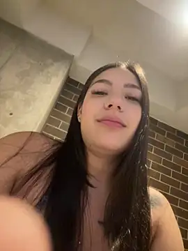 Snapshot of Latina_vanessa chatting on 04.08.26 Latina vanessa online show from 04.08.26