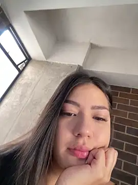 Snapshot of Latina_vanessa chatting on 04.14.26 Latina vanessa online show from 04.14.26