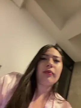 Snapshot of Latina_vanessa chatting on 04.18.26 Latina vanessa online show from 04.18.26
