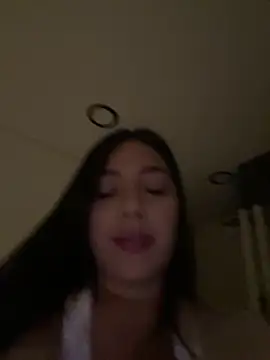 Snapshot of Latina_vanessa chatting on 04.22.26 Latina vanessa online show from 04.22.26