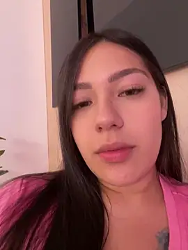 Snapshot of Latina_vanessa chatting on 04.27.26 Latina vanessa online show from 04.27.26