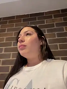 Snapshot of Latina_vanessa chatting on 04.30.26 Latina vanessa online show from 04.30.26