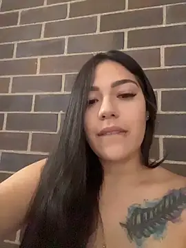 Snapshot of Latina_vanessa chatting on 05.03.26 Latina vanessa online show from 05.03.26