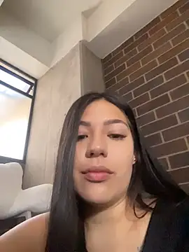 Snapshot of Latina_vanessa chatting on 05.06.26 Latina vanessa online show from 05.06.26