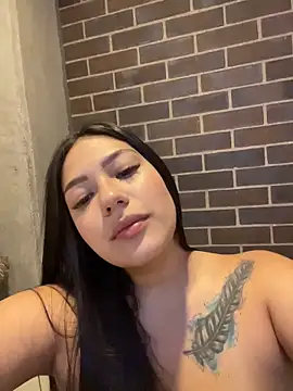 Snapshot of Latina_vanessa chatting on 05.12.26 Latina vanessa online show from 05.12.26