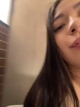 Snapshot of Latina_vanessa chatting on 05.27.26 Latina vanessa online show from 05.27.26