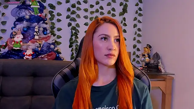 Snapshot of Amypond__ chatting on 12.22.24 Amypond online show from 12.22.24