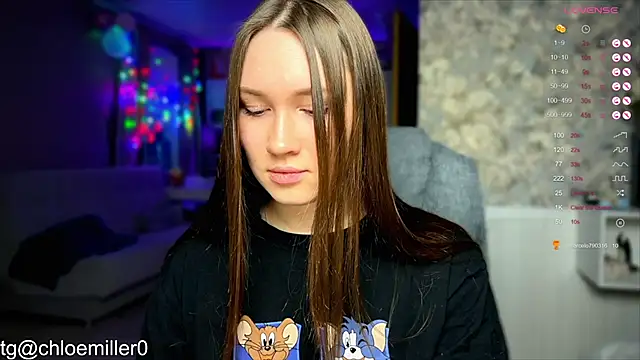 Snapshot of ChloeMillerMeow chatting on 01.19.25 ChloeMillerMeow online show from 01.19.25