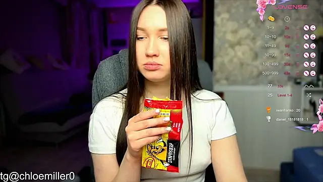 Snapshot of ChloeMillerMeow chatting on 01.28.25 ChloeMillerMeow online show from 01.28.25