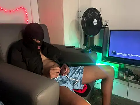 Snapshot of JaroDawg47 chatting on 10.07.25 JaroDawg47 online show from 10.07.25