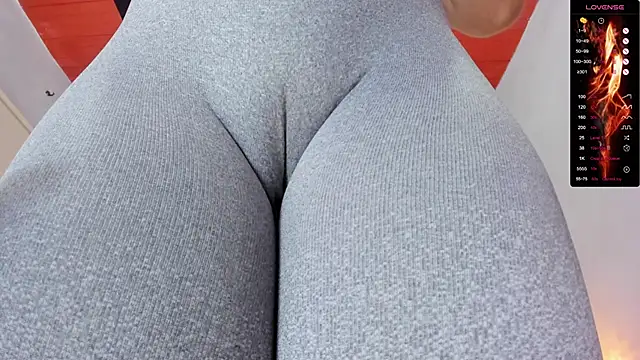 Snapshot of Donnapaul chatting on 09.09.25 Donnapaul online show from 09.09.25