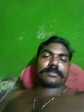 Snapshot of TamizhanKishwin7 chatting on 10.18.25 TamizhanKishwin7 online show from 10.18.25