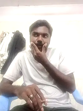 Snapshot of TamizhanKishwin7 chatting on 10.25.25 TamizhanKishwin7 online show from 10.25.25