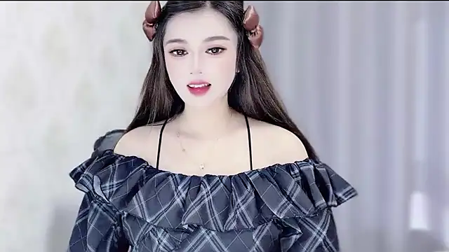 Snapshot of VIWVI chatting on 02.08.26 VIWVI online show from 02.08.26