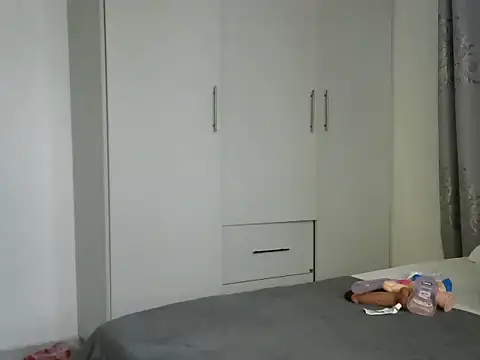 Snapshot of bigassbabe_001 chatting on 10.24.25 bigassbabe 001 online show from 10.24.25