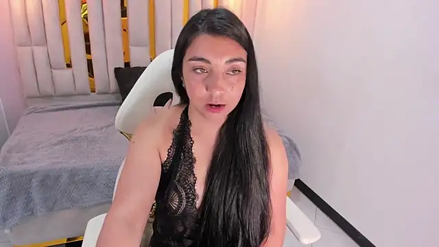 Karla hernandez  online show from 02.07.25