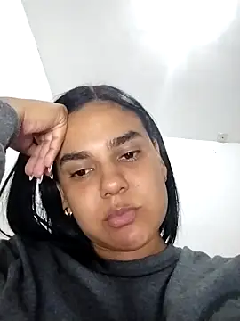 AntonellaShot online show from 10.05.25