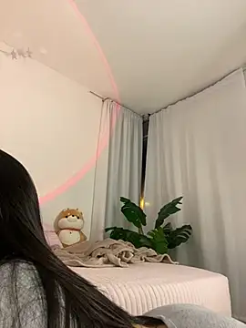 Snapshot of montmariana chatting on 02.14.25 montmariana online show from 02.14.25