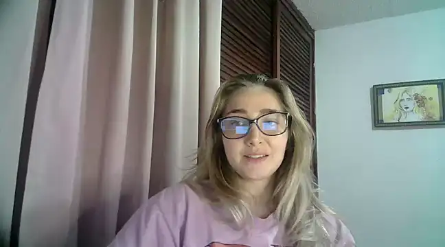 Snapshot of katy_pp chatting on 01.07.25 katy pp online show from 01.07.25