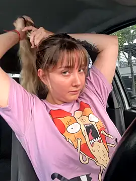 Snapshot of katy_pp chatting on 11.04.25 katy pp online show from 11.04.25