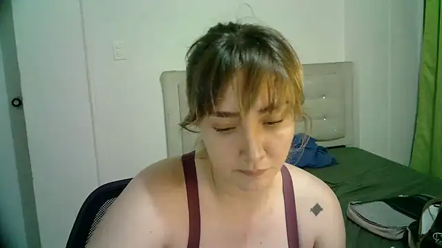 Snapshot of katy_pp chatting on 11.12.25 katy pp online show from 11.12.25