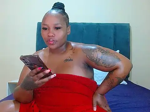Snapshot of curvycloe1 chatting on 06.03.26 curvycloe1 online show from 06.03.26