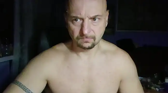 Snapshot of Sports-beast chatting on 12.30.24 Sports-beast online show from 12.30.24