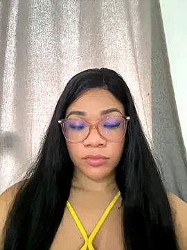 ashley Tompson1 online show from 10.30.25