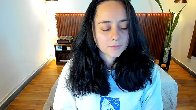 KatherineBond online show from 10.04.25