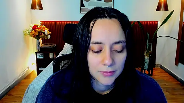 Snapshot of KatherineBond chatting on 03.13.26 KatherineBond online show from 03.13.26