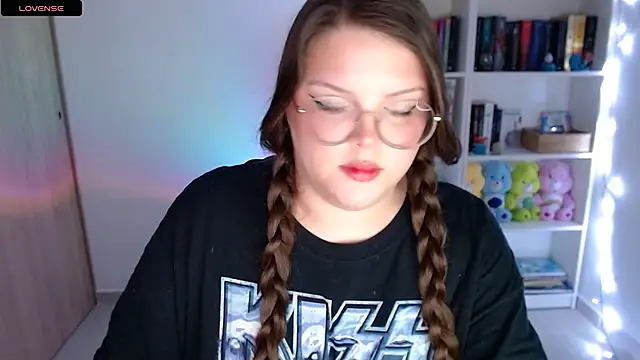 Snapshot of Gabiwaifu chatting on 03.20.25 Gabiwaifu online show from 03.20.25