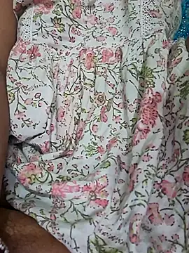 Priya Bong online show from 06.17.26