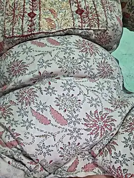 Priya Bong online show from 07.29.26