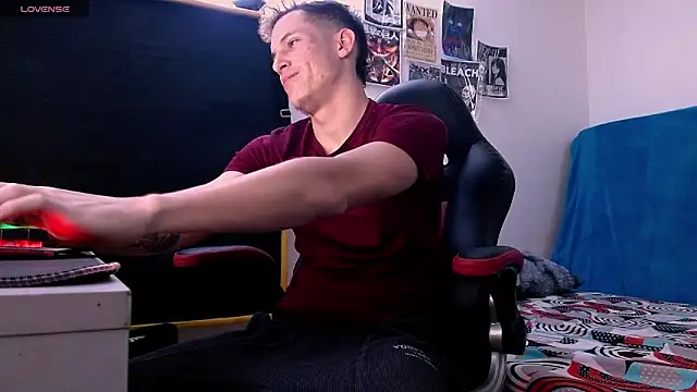 Snapshot of deividcloud36 chatting on 02.12.26 deividcloud36 online show from 02.12.26