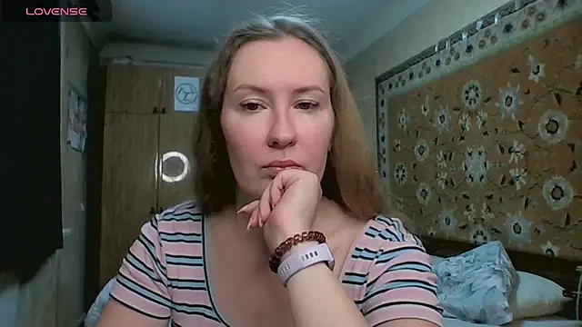 AnnaXLovers online show from 06.12.26