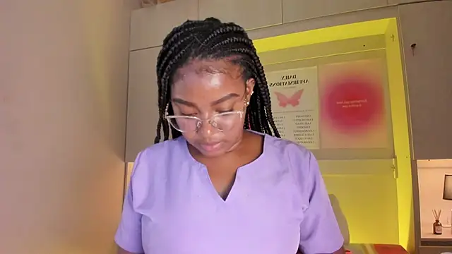 tamaraa smiith online show from 04.10.26