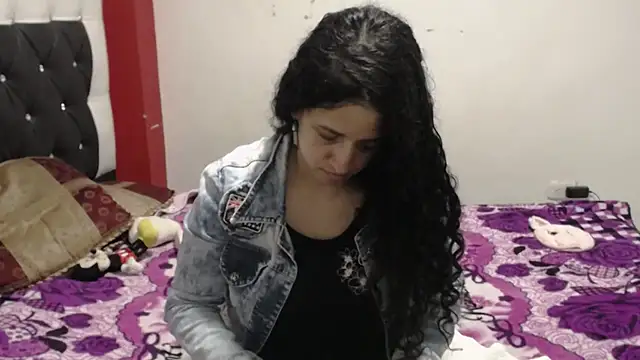 Snapshot of Katty_Bones chatting on 03.22.25 Katty Bones online show from 03.22.25